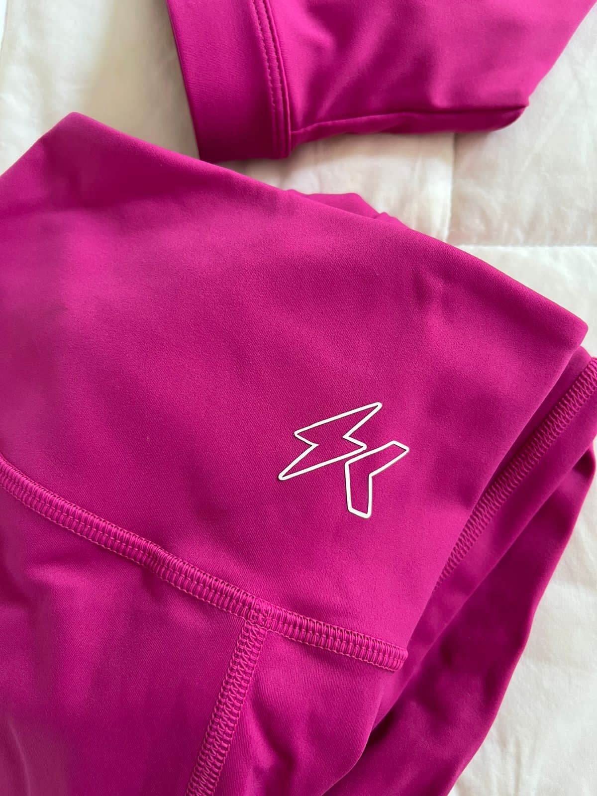 SET HOT PINK